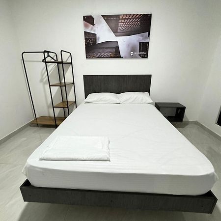 Hotel Le Quint Cúcuta Buitenkant foto